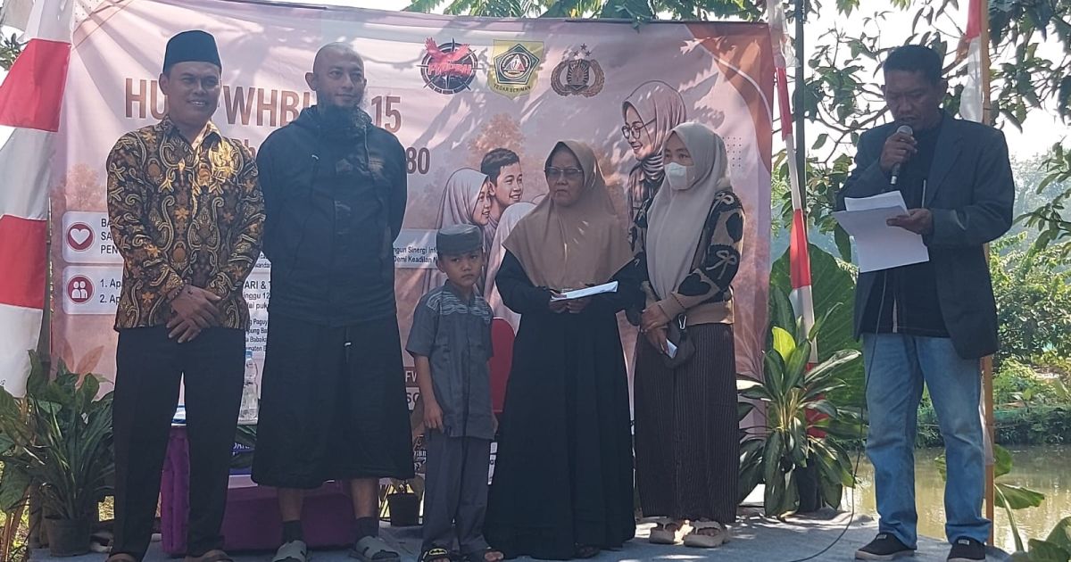 Puluhan Anak Yatim di Ciseeng Terima Santunan FWHBU dan Polres Bogor