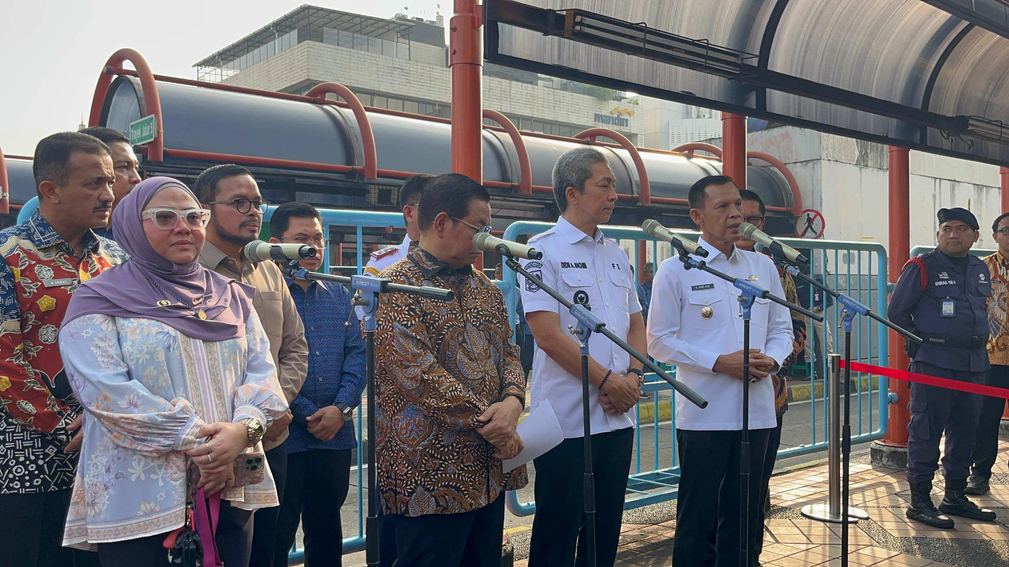 Jaro Ade Dukung Transjabodetabek Rute Blok M-Bogor, Akses Warga Kian Mudah