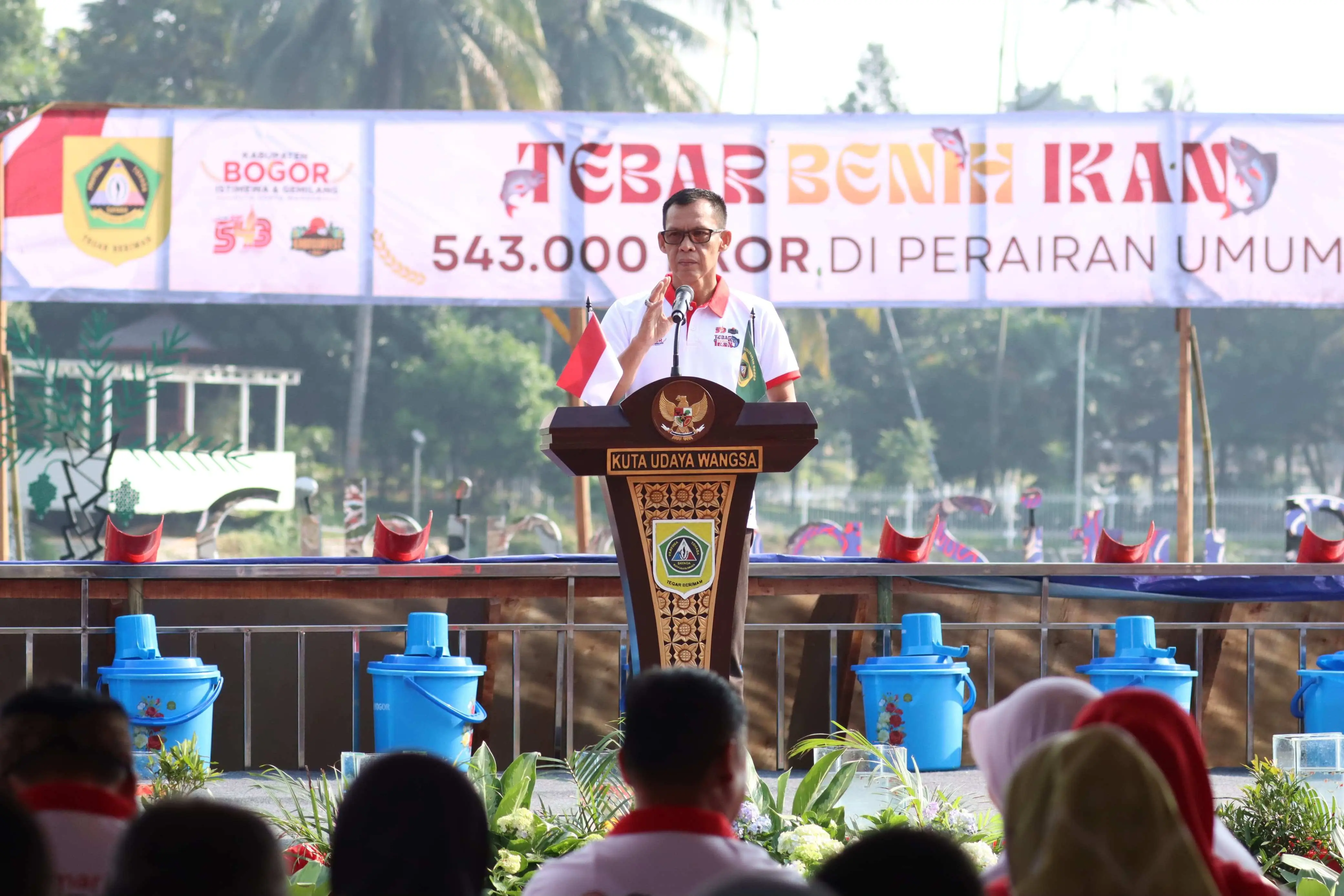 Ratusan Ribu Benih Ikan Disebar, Jaro Ade Gaungkan Gemarikan di HJB ke-543