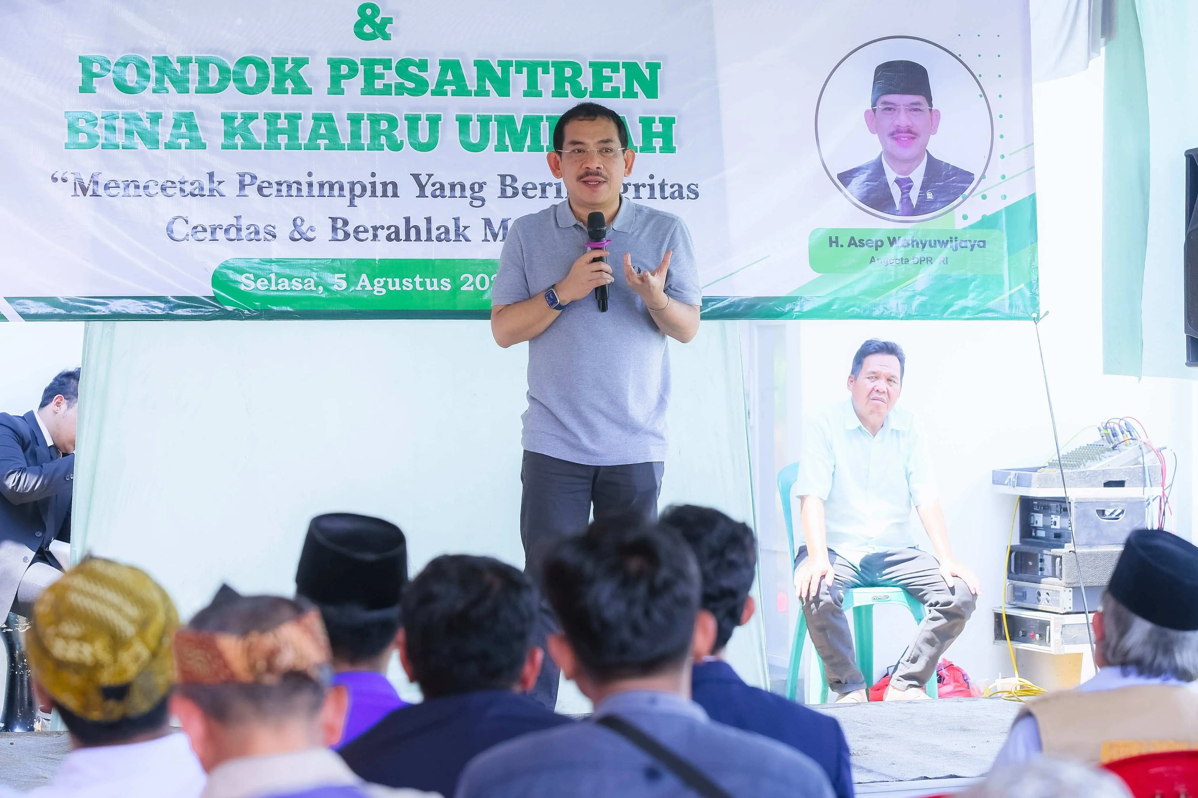 Dukung Santri Berprestasi, Asep Wahyuwijaya Resmikan SMP IT dan Ponpes di Jasinga