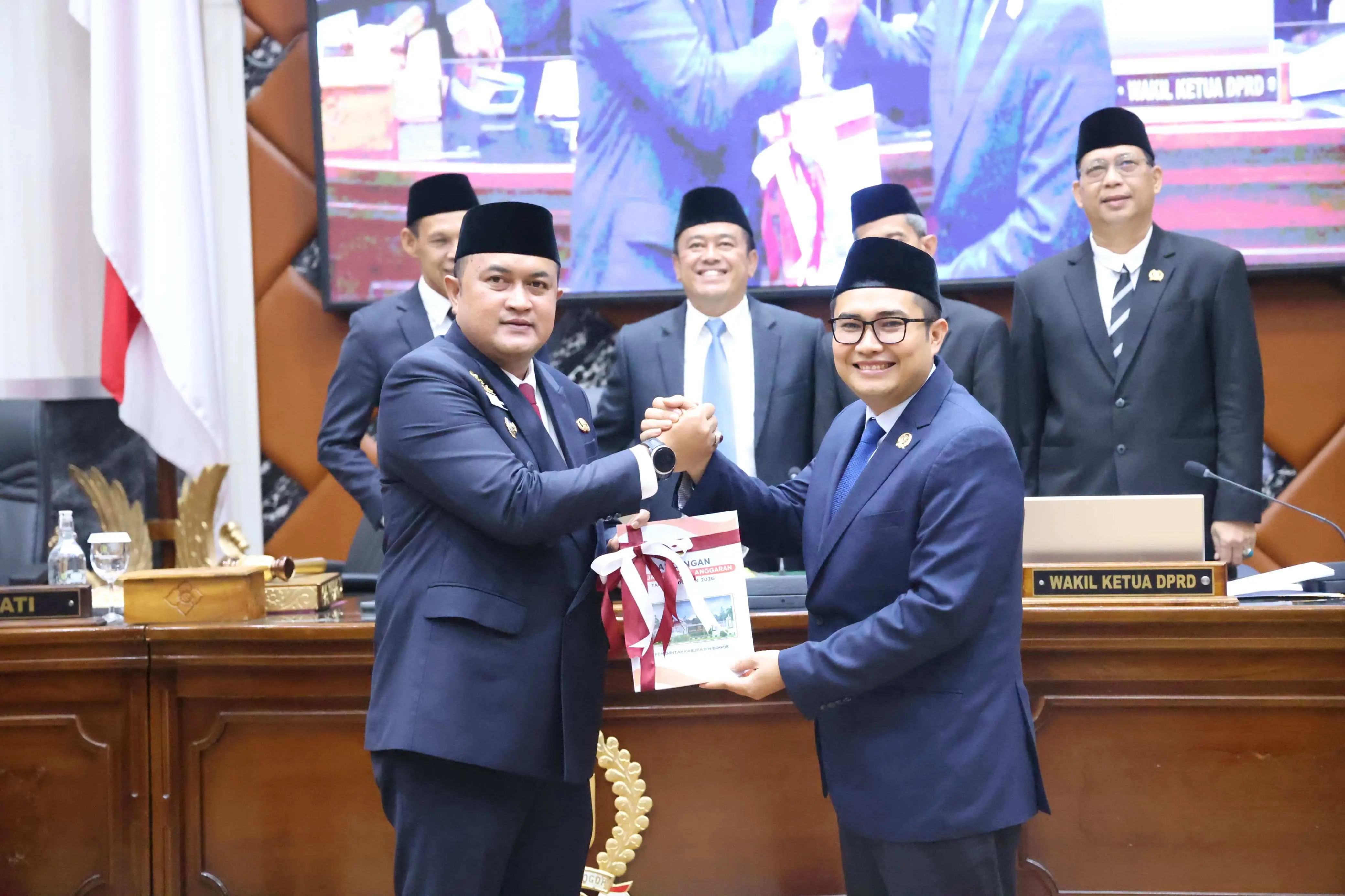 Tiga Raperda Disahkan Bupati Bogor dan DPRD, RPJMD 2025–2029 Jadi Prioritas