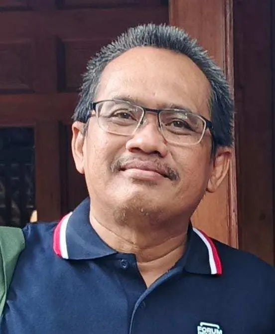 Mengapa Memilih Harus Hendry Ch Bangun?
