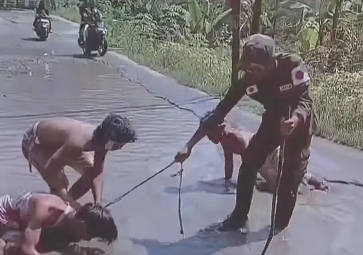 Viral di Sukajaya, Parodi Warga di Jalan Rusak Jadi Sorotan dalam HUT RI ke-80