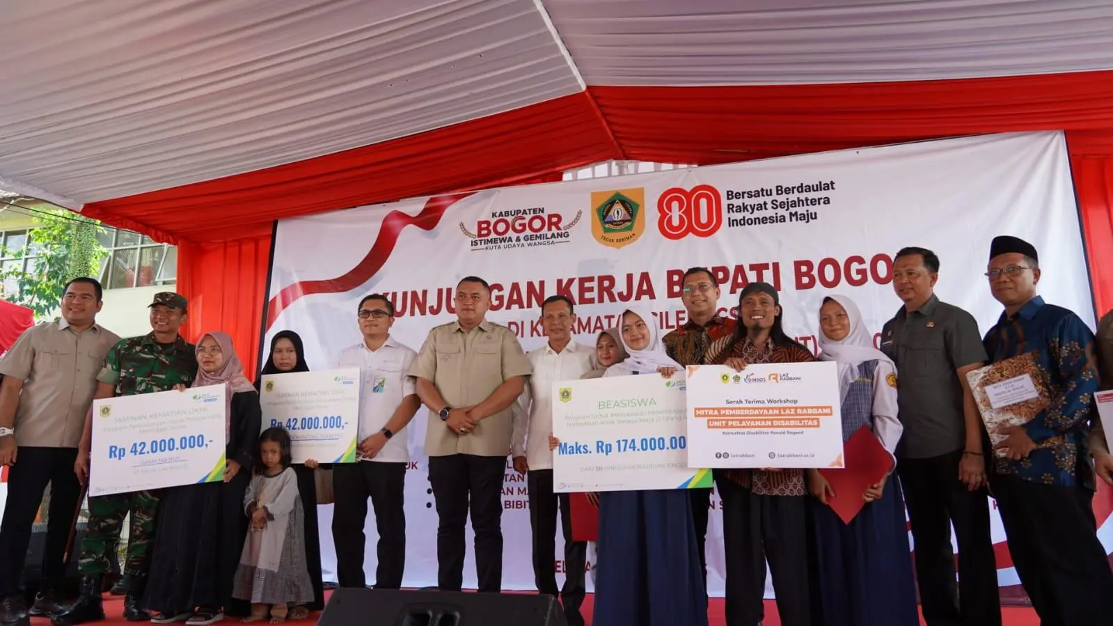 Semarak HUT RI ke-80, Rudy Susmanto Luncurkan Pelayanan Publik Terpadu dan Sembako Murah