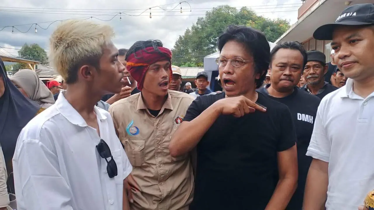 Adian Napitupulu Turun Langsung Dengar Keluhan Warga Terdampak Penutupan Tambang di Cigudeg
