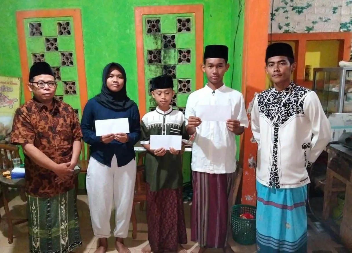 PTPN IV PKS Cikasungka Beri Santunan Anak Yatim untuk Warga Mekarjaya