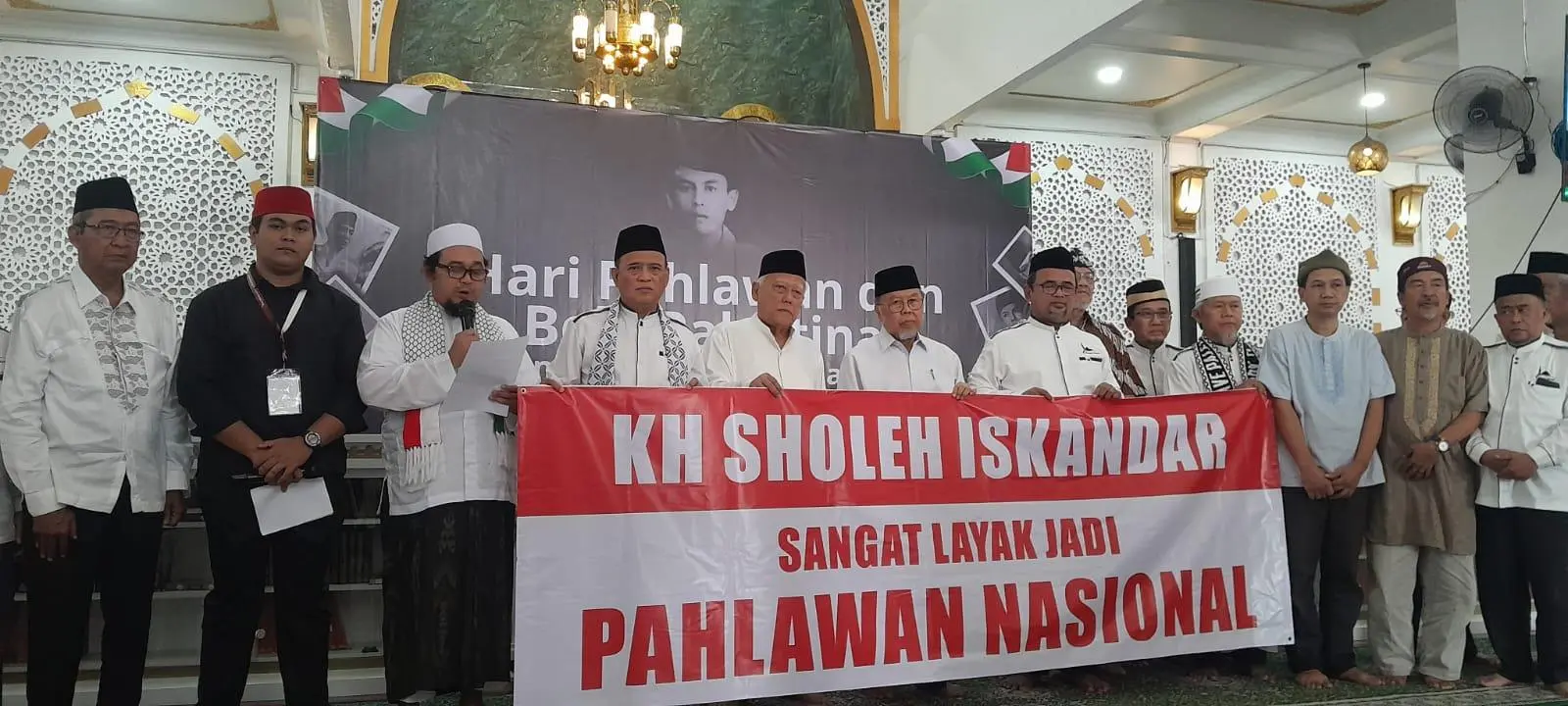 Tablik Akbar Di Bogor, Muncul Nama KH Sholeh Iskandar Diusulkan Jadi Pahlawan Nasional 