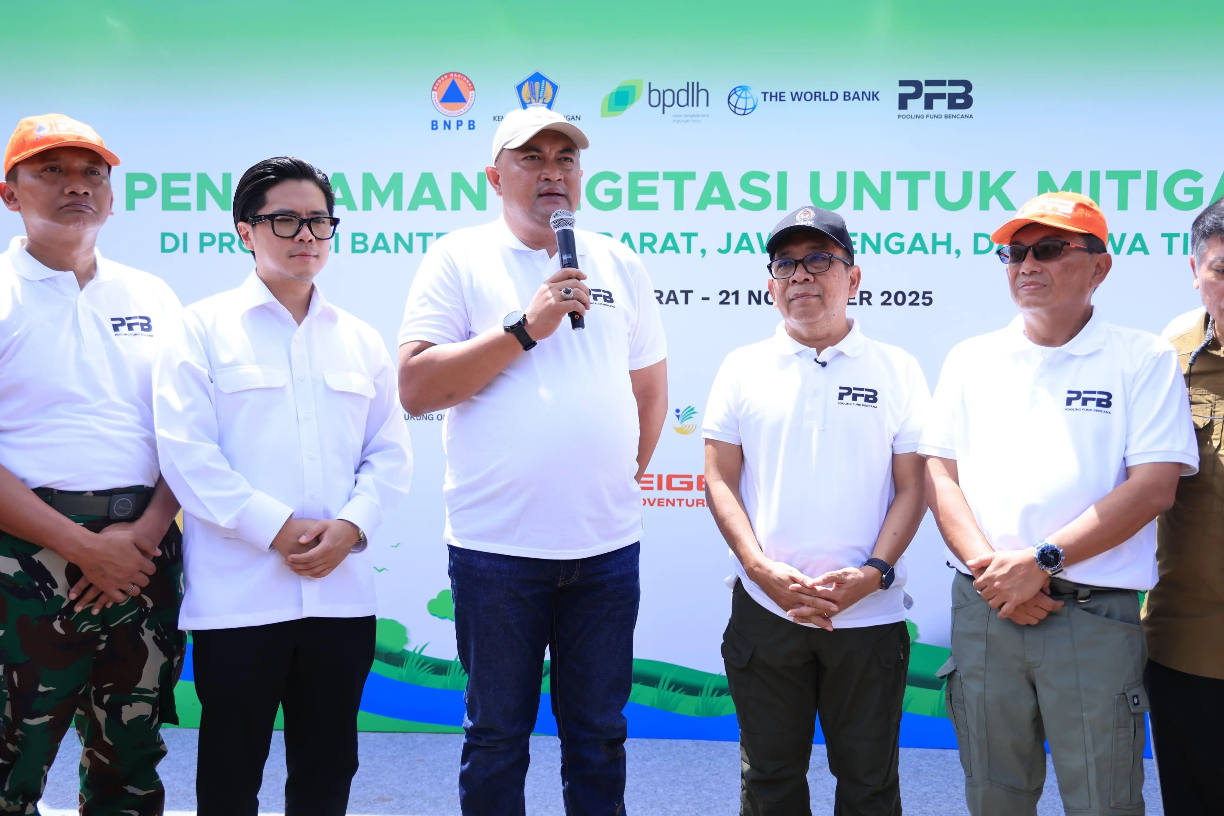 Gerakan Penanaman Pohon Rudy Susmanto Dorong Pemulihan DAS Ciliwung dan Puncak