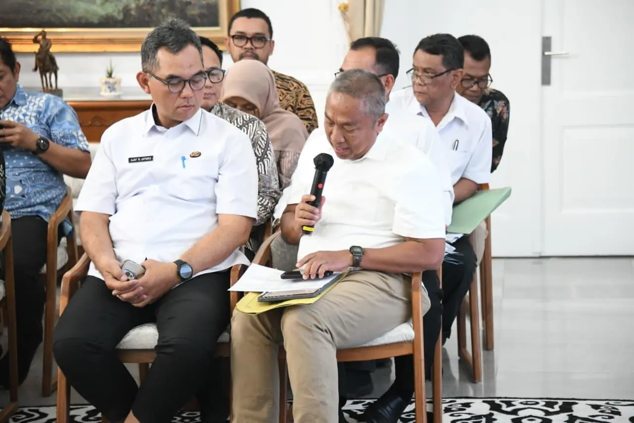 Sekda Ajat Hadiri Rakor Evaluasi APBD 2025 se-Jawa Barat, Dorong Optimalisasi SiLPA