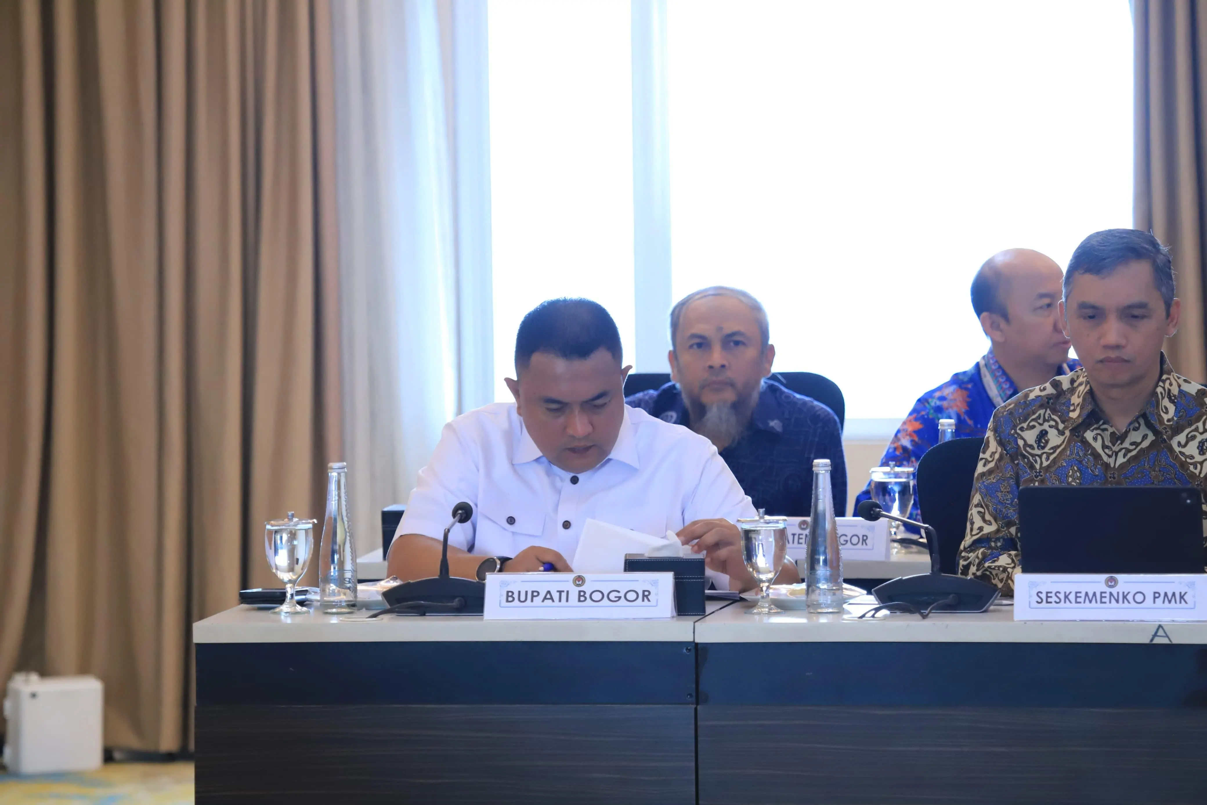 Bupati Bogor Hadiri Rapat Tingkat Menteri Bahas Pemulihan Lahan dan Antisipasi Banjir di Hulu Ciliwung