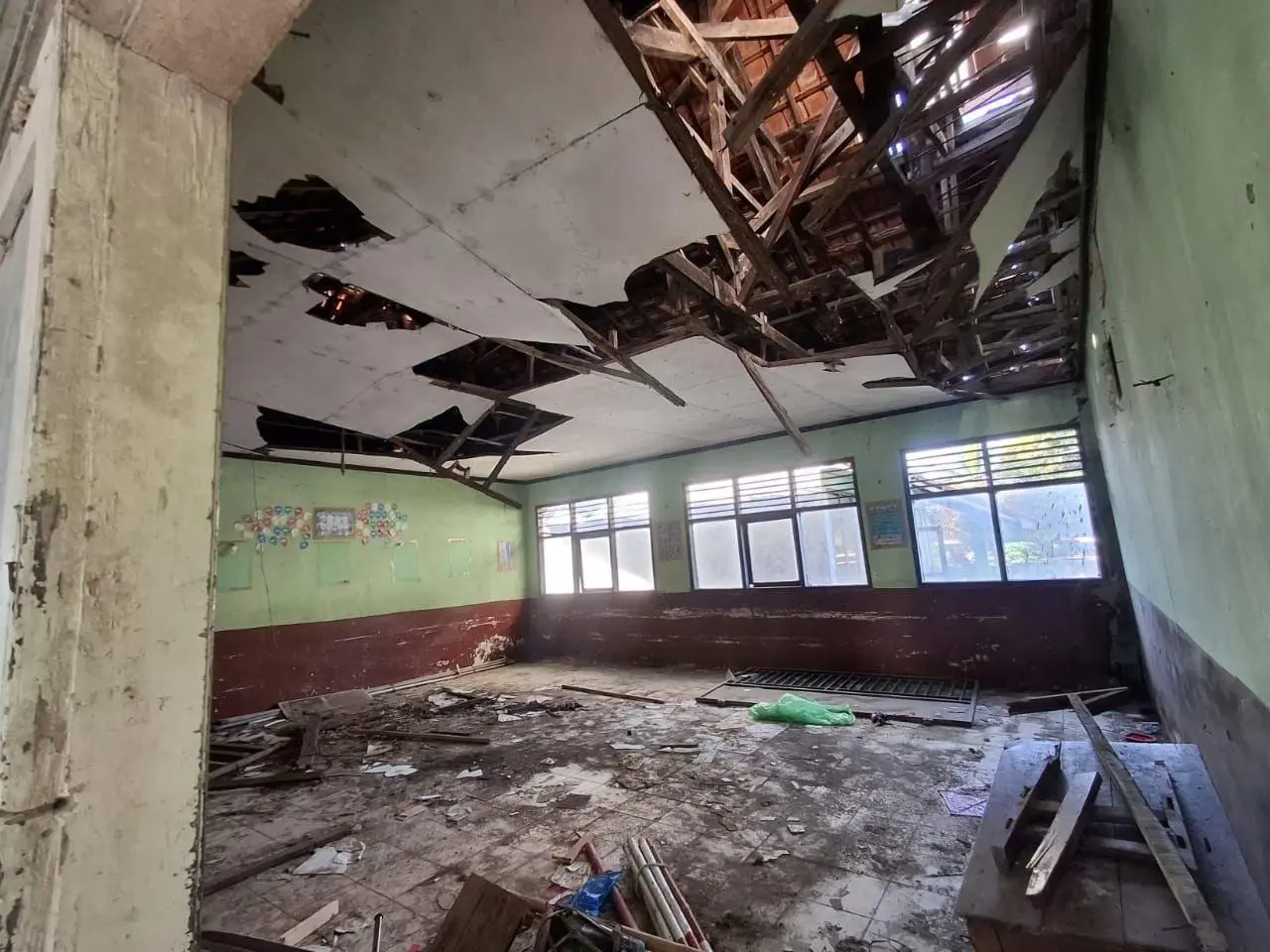 Ruang Kelas SDN Babakan 01 Tenjo Bogor Rusak 6 Tahun, Tak Kunjung Diperbaiki