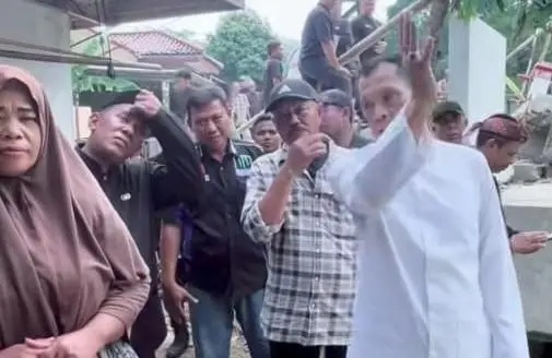 Jembatan di Rumpin Ambruk, Jaro Ade Pastikan Penanganan Darurat Segera Dilakukan